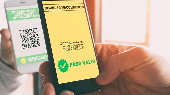 smartphone con green pass